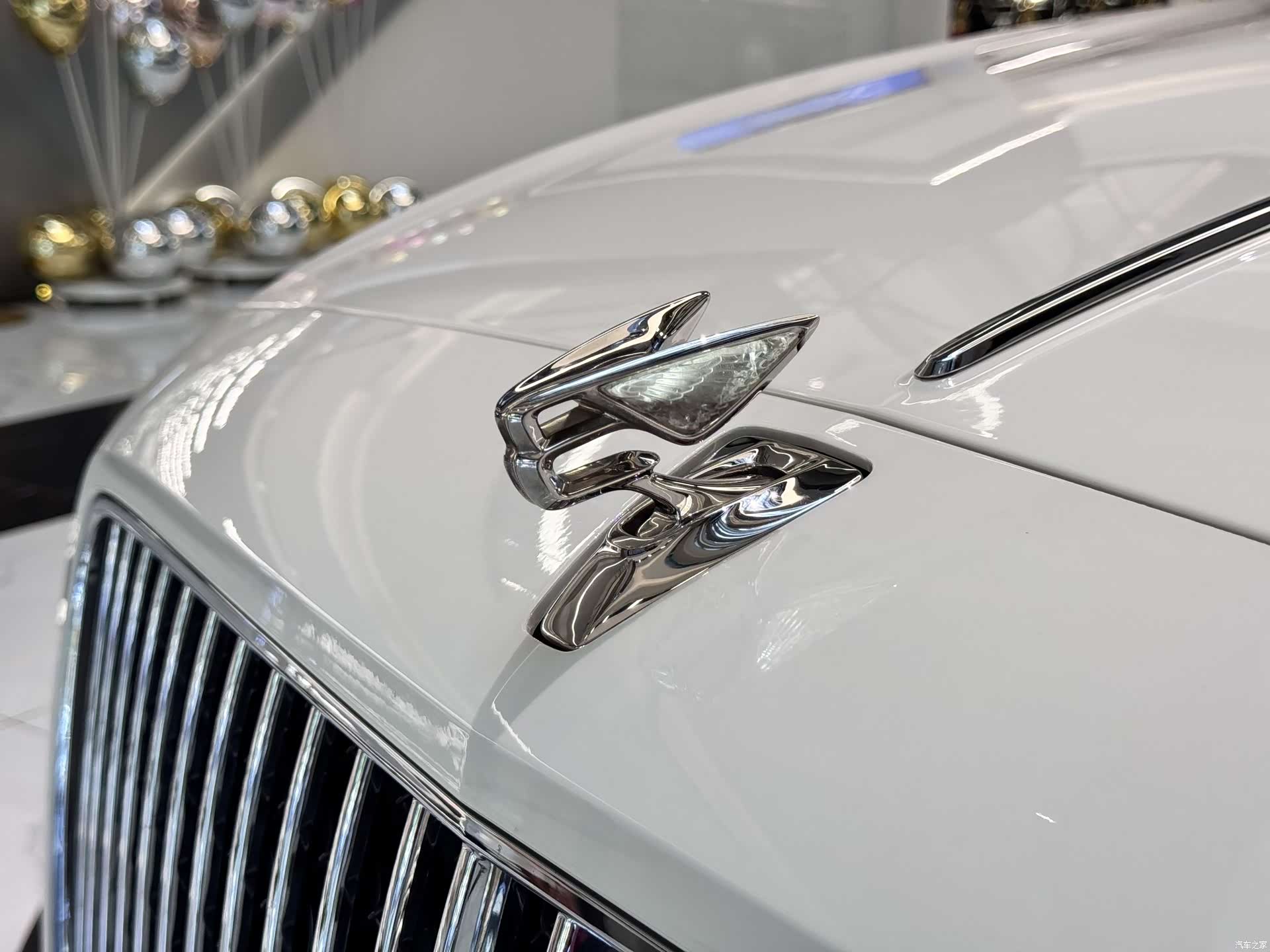 Bentley Flying Spur, 2023 все фото