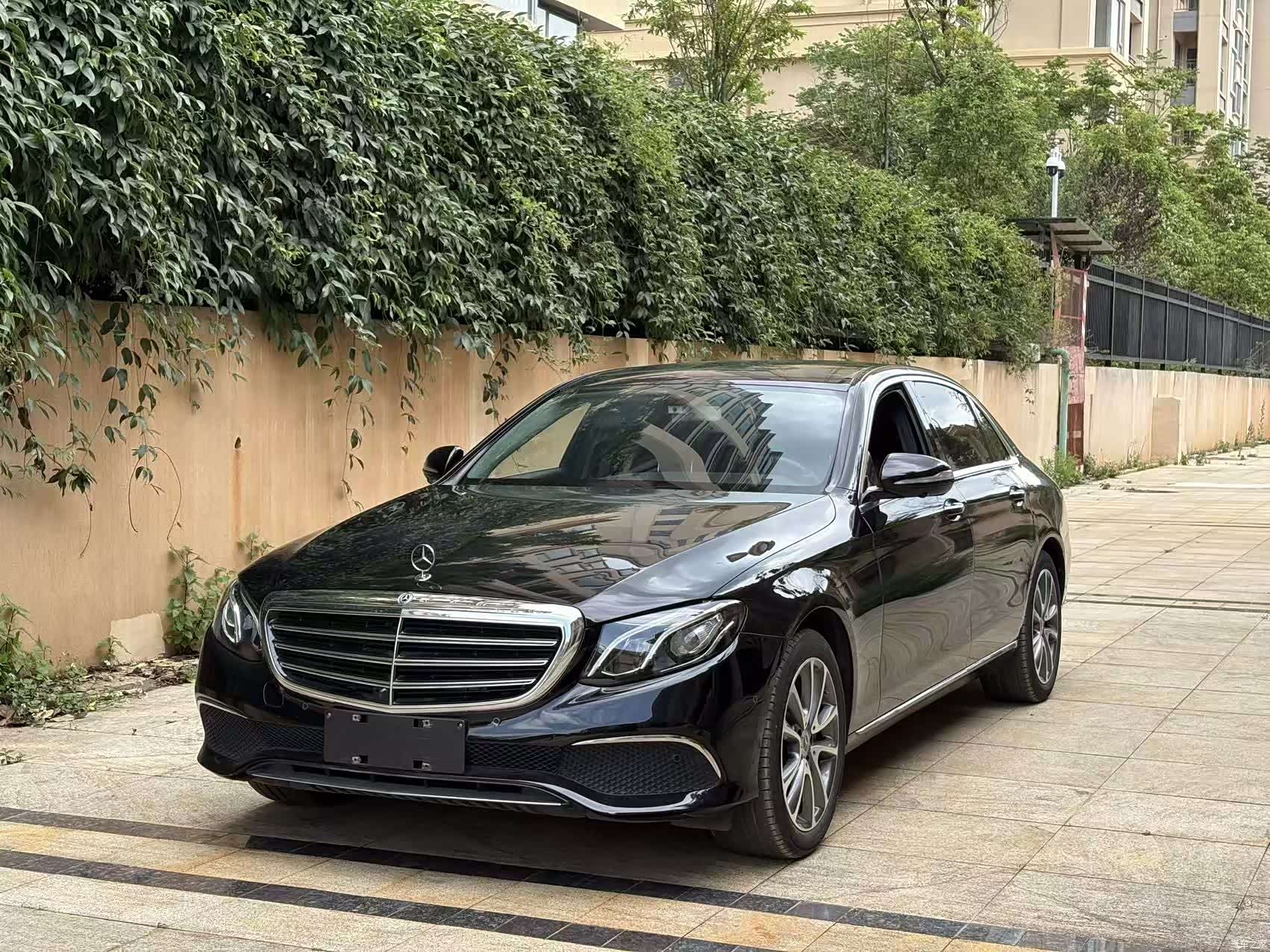 Mercedes-Benz E-Class, 2019 1