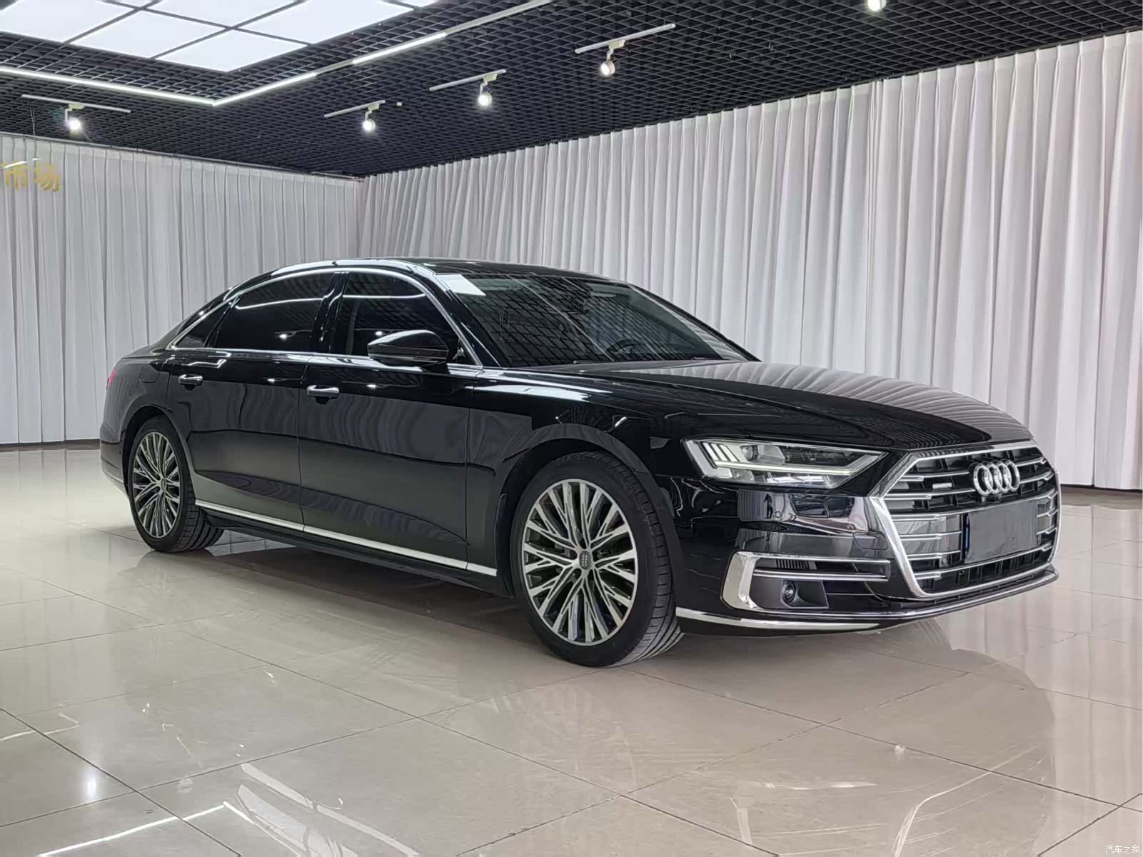 Audi A8L, 2020 3