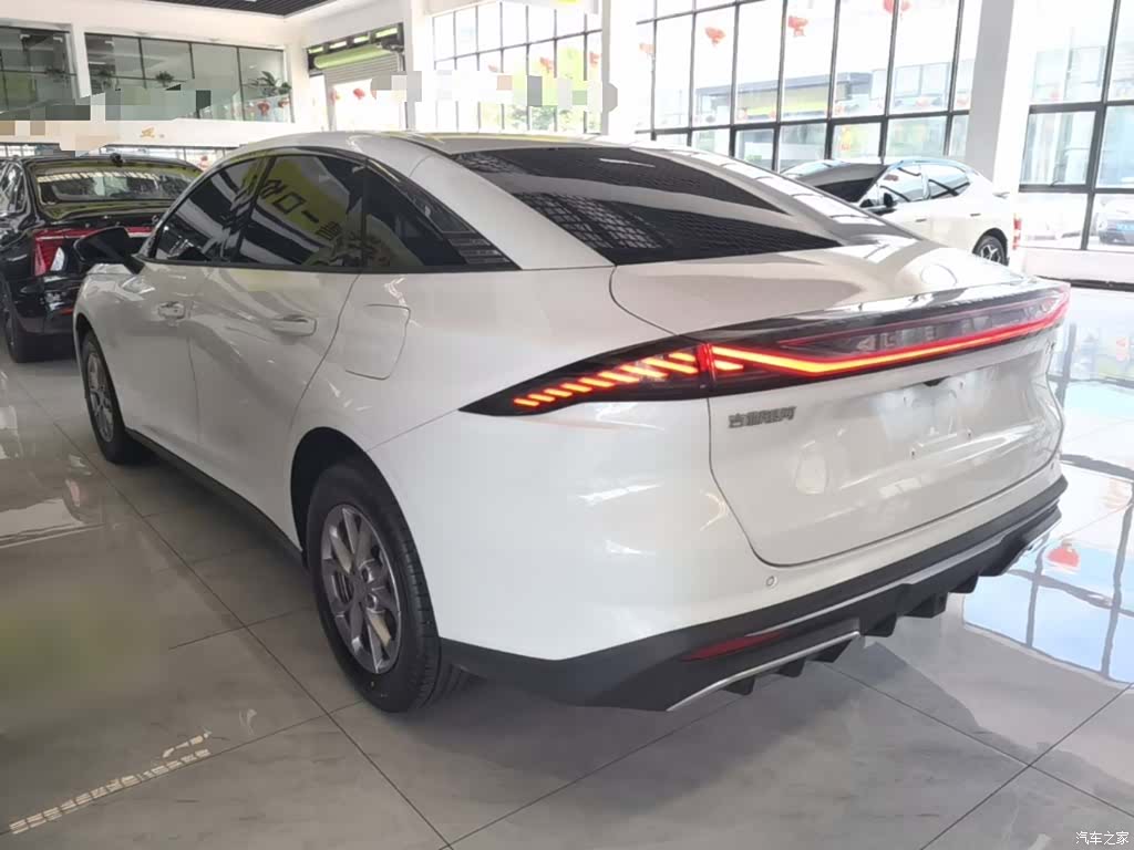 Geely Galaxy L6, 2025 все фото
