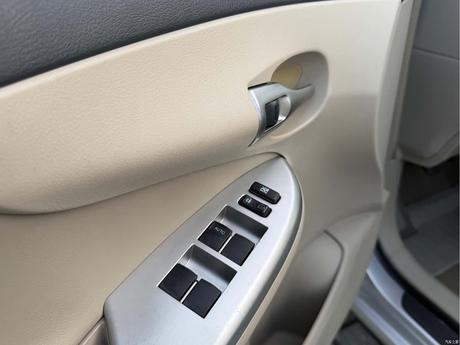 Toyota Corolla, 2012 14