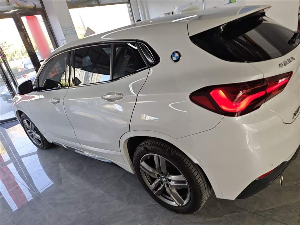 BMW X2