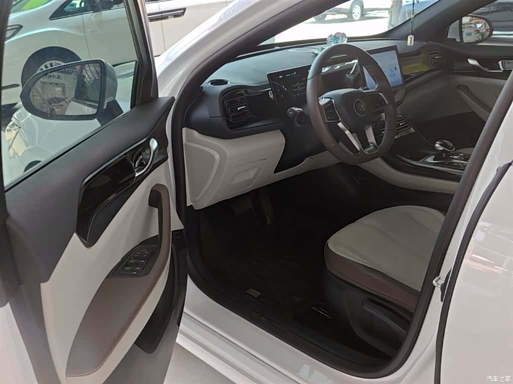 BYD Qin, 2024 16