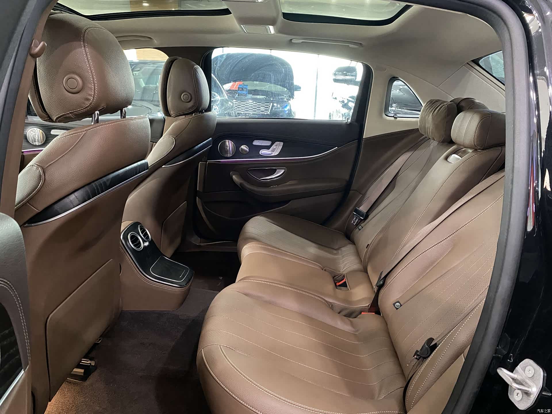 Mercedes-Benz E-Class, 2022 7