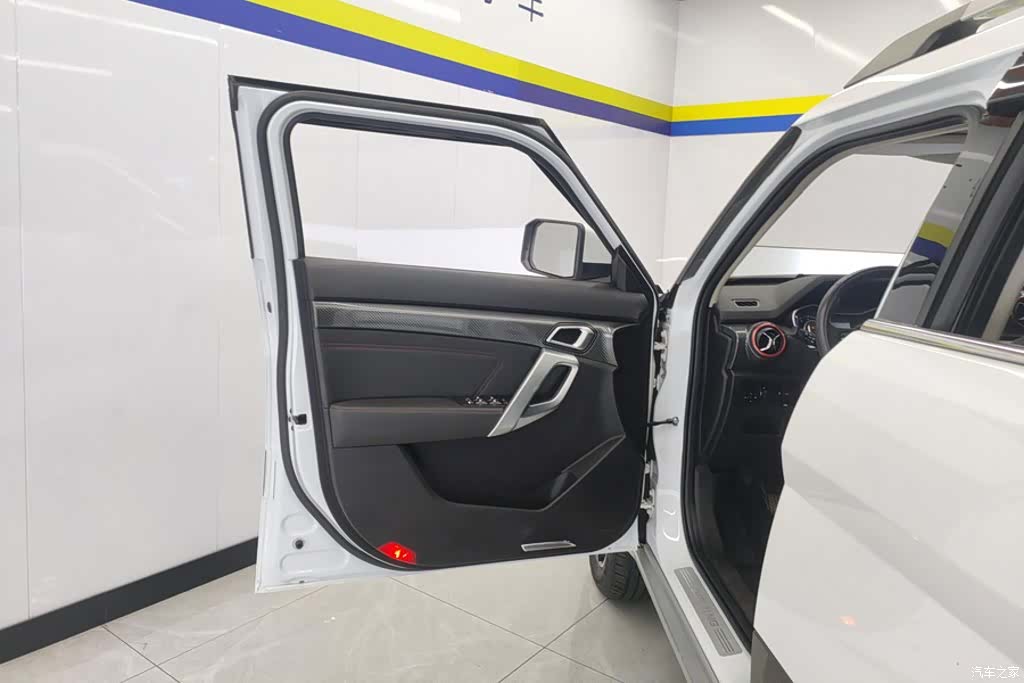 BAIC BJ20, 2016 7