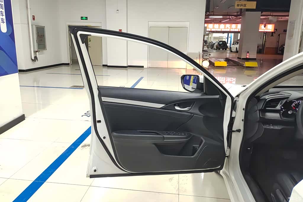 Honda Civic, 2018 7