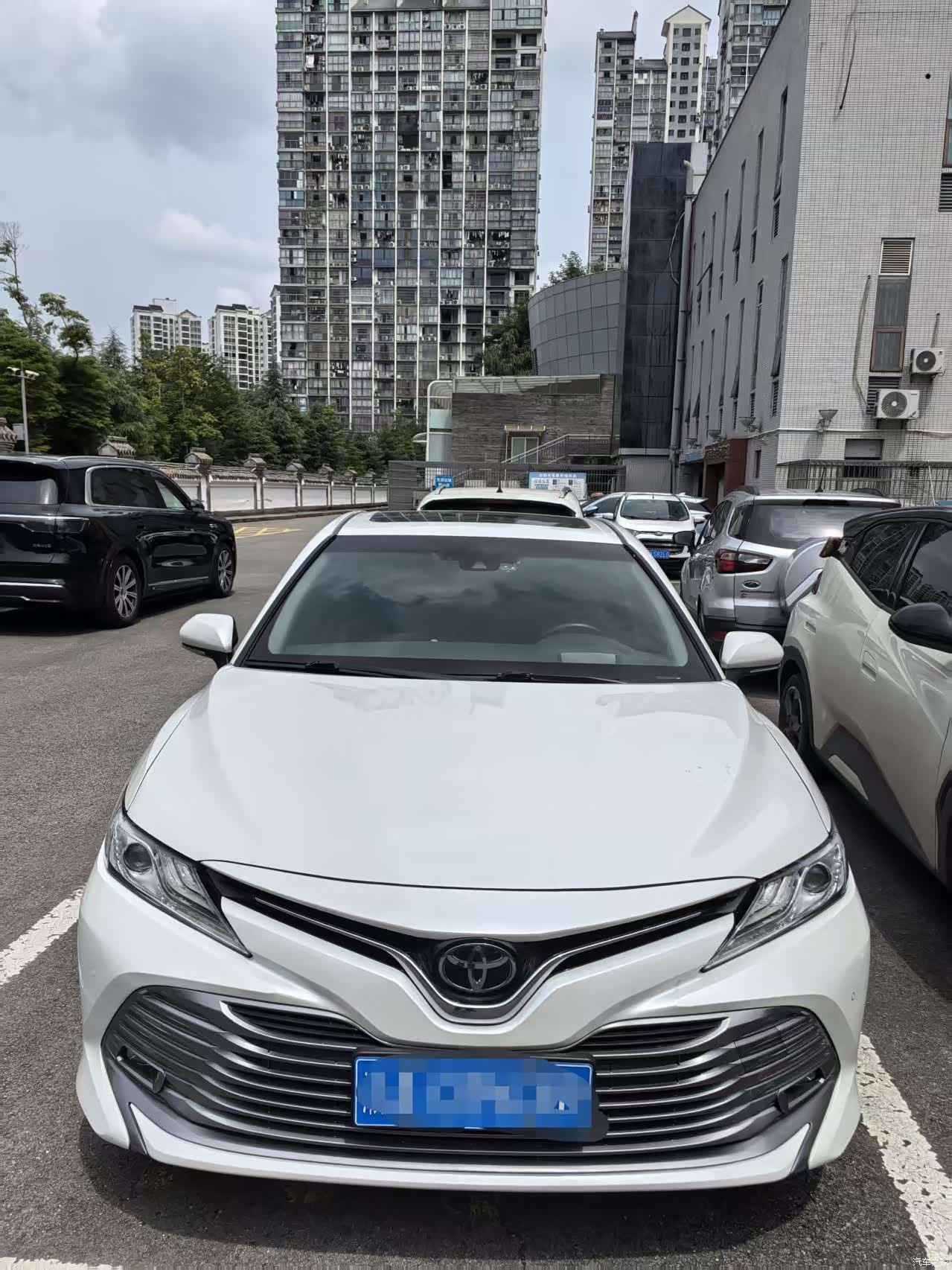 Toyota Camry, 2019 3