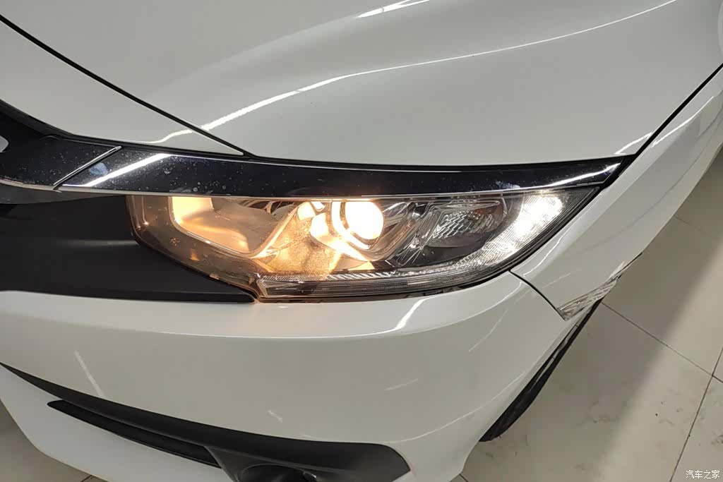 Honda Civic, 2018 все фото