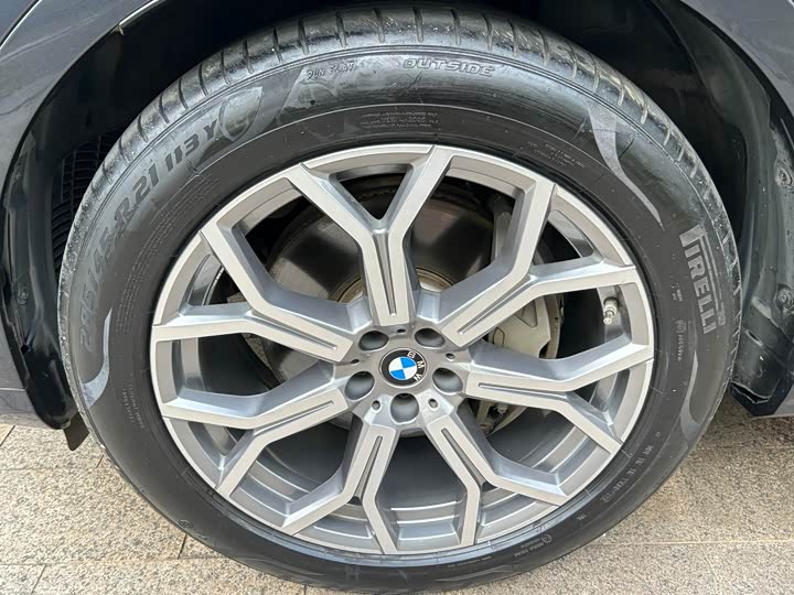 BMW X7 2020 xDrive40i Leading hao hua tao zhuang