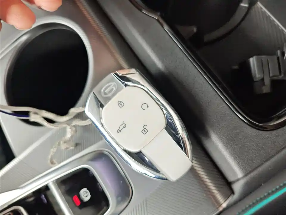 Trumpchi Shadow cool