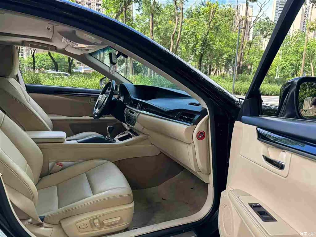 Lexus ES, 2013 8