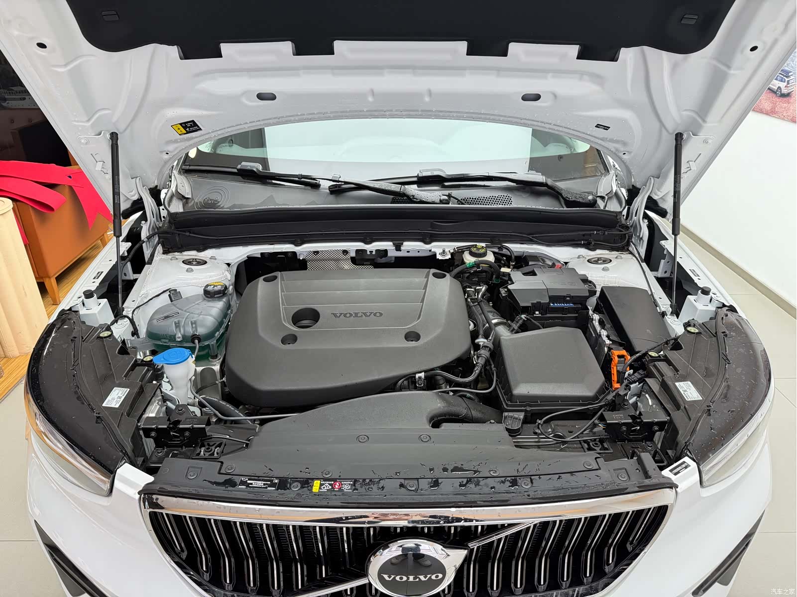 Volvo XC40, 2025 17
