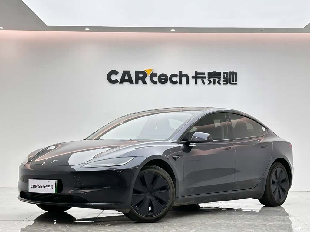 Tesla Model 3, 2024 1