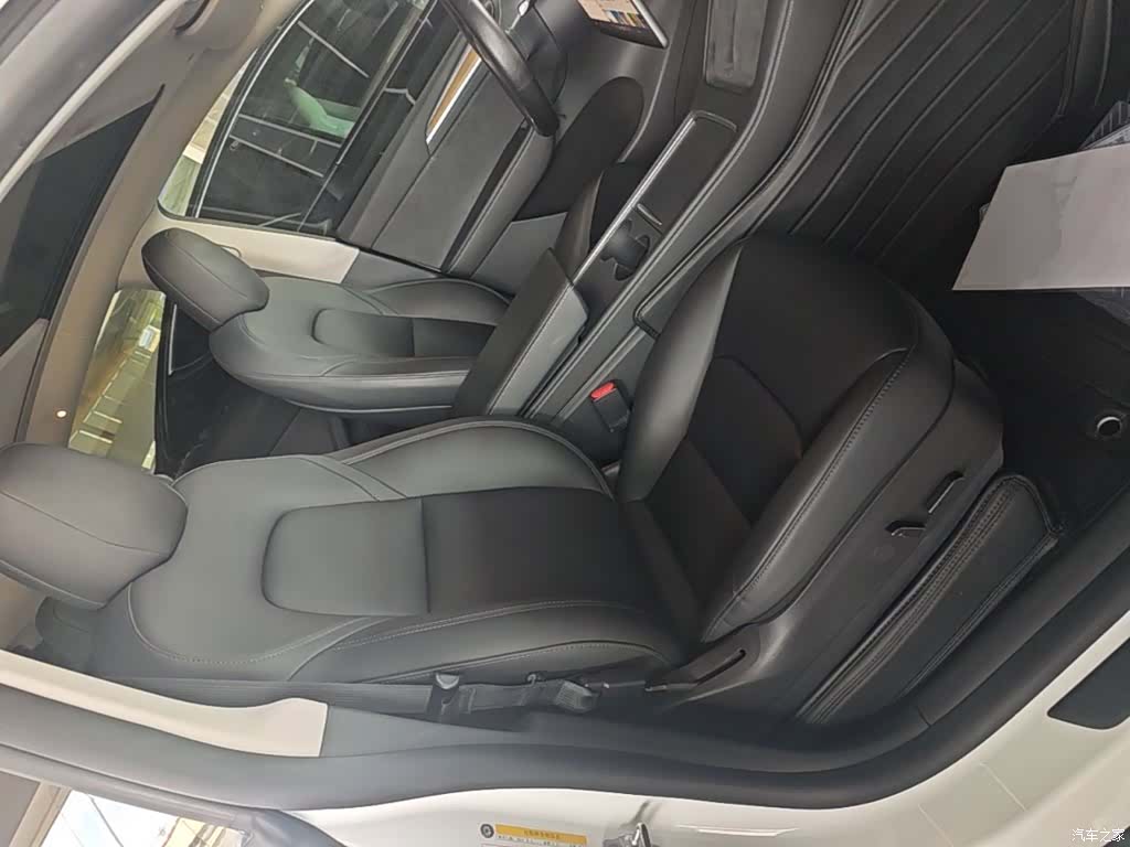 Tesla Model Y, 2021 25