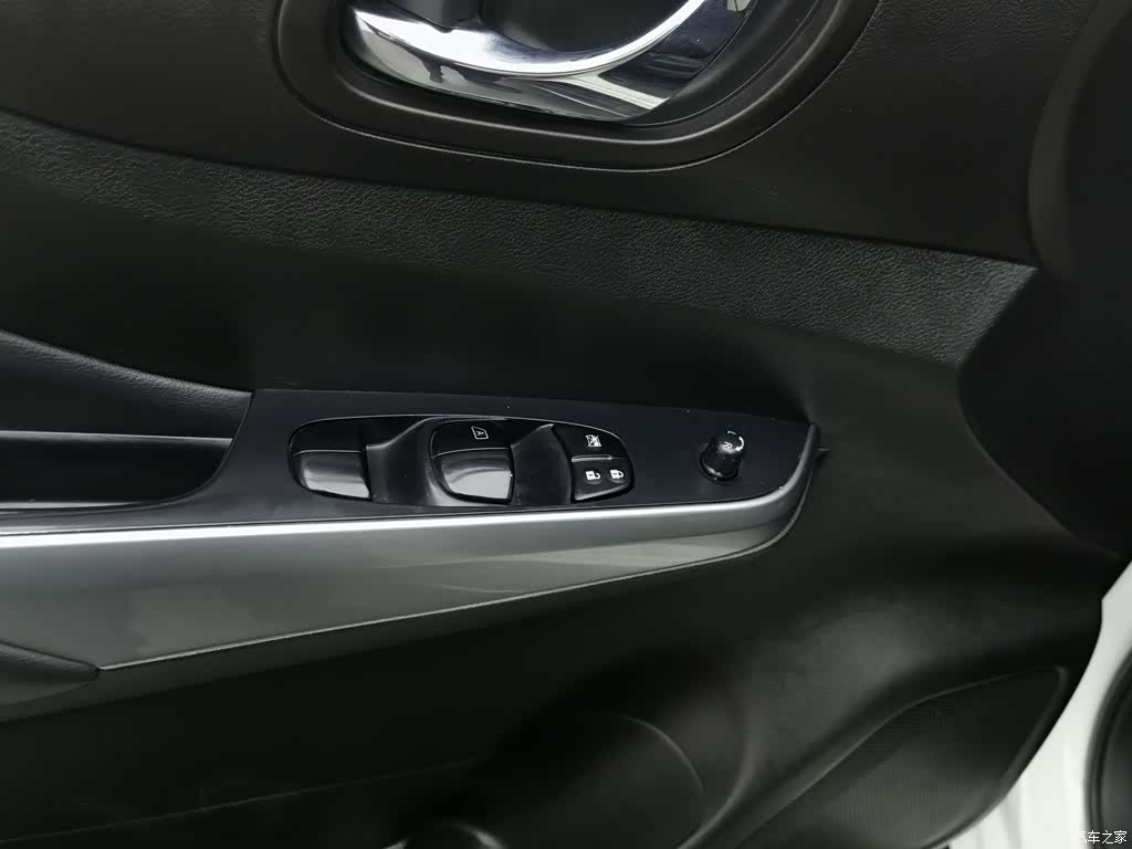 Nissan Terra, 2020 9