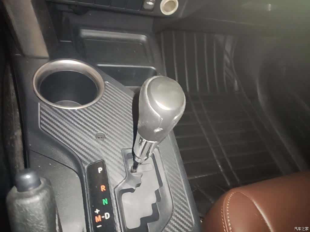 Toyota RAV4, 2016 10