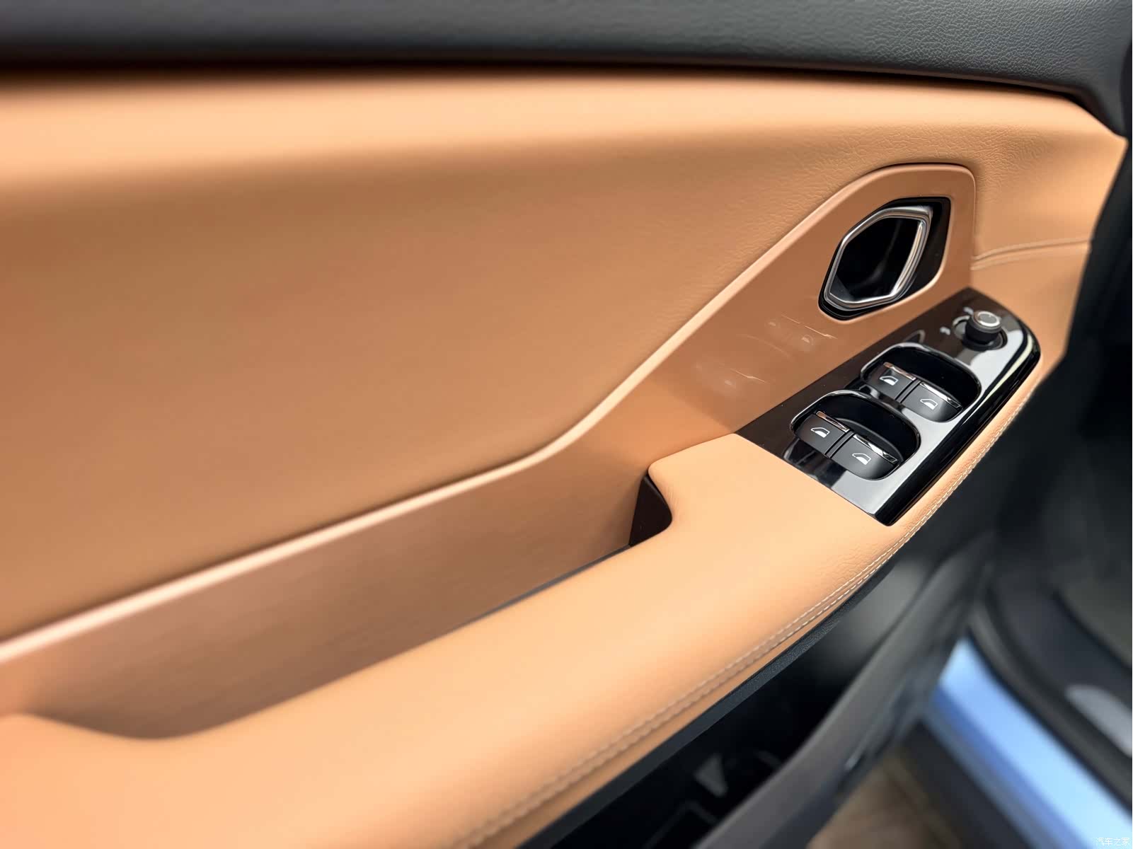 NIO ES8, 2019 15