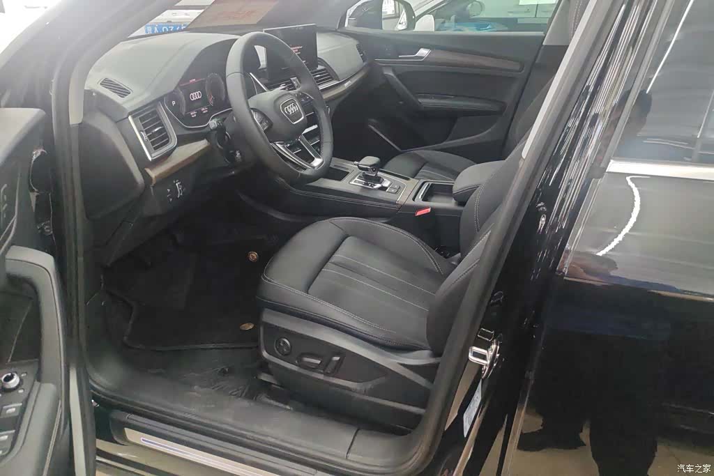 Audi Q5L, 2022 9