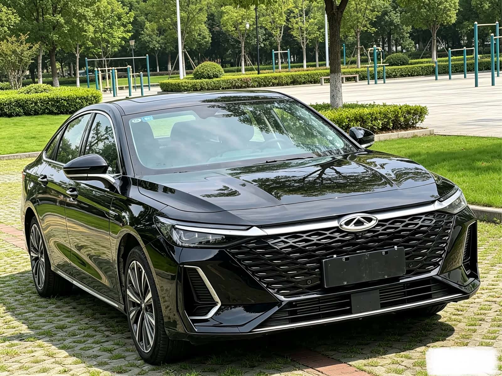 Chery Arrizo 8, 2022 3