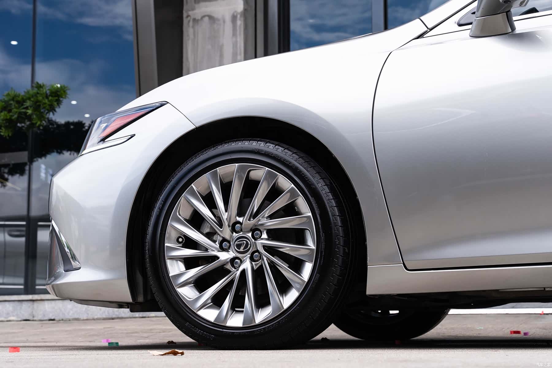 Lexus ES, 2018 8