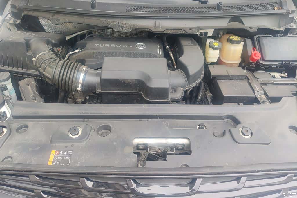 Buick GL8, 2021 10