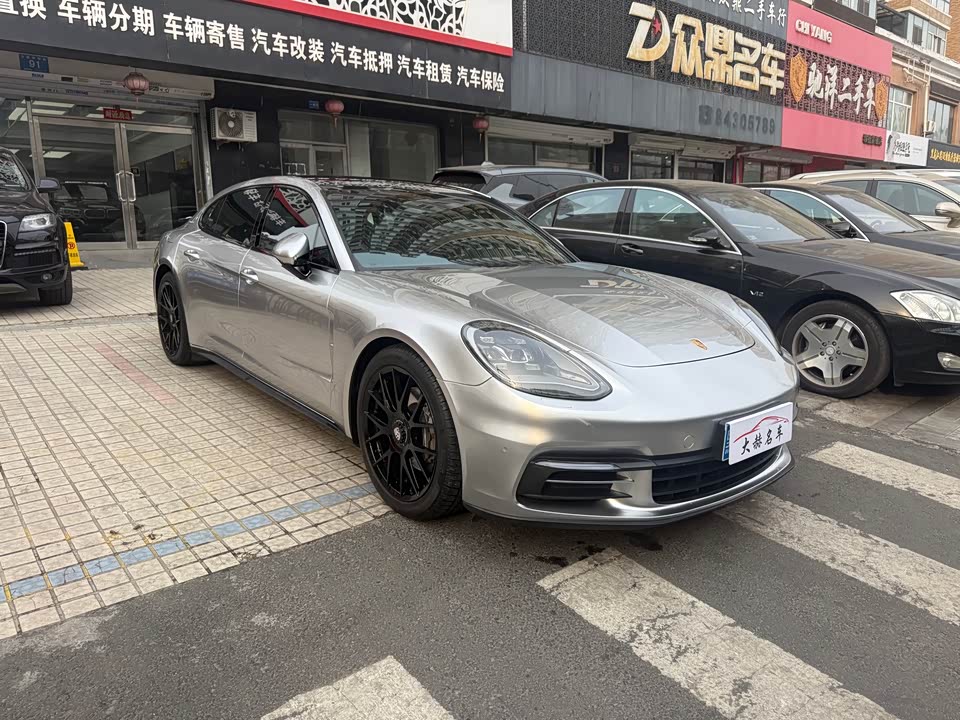 Porsche Panamera