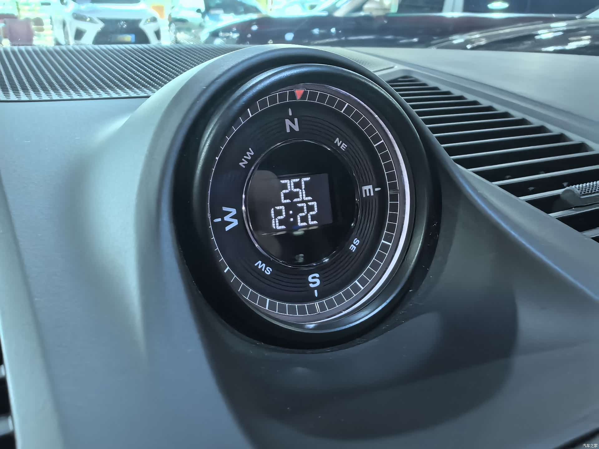 Porsche Cayenne, 2025 15