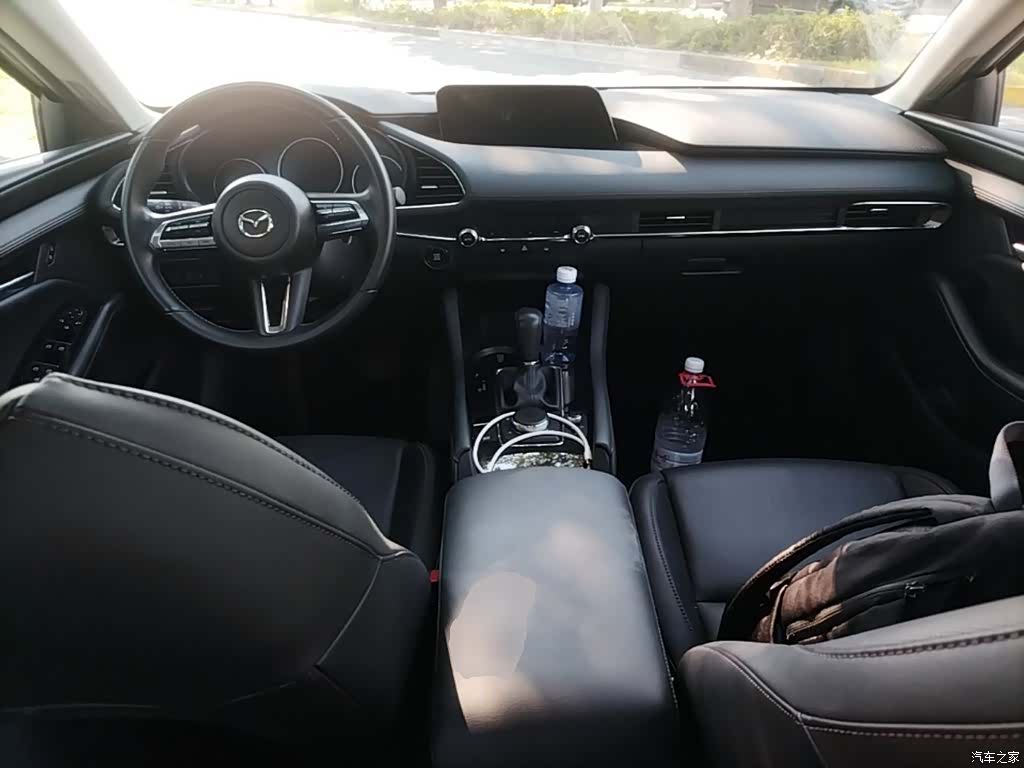 Mazda Mazda3, 2024 10