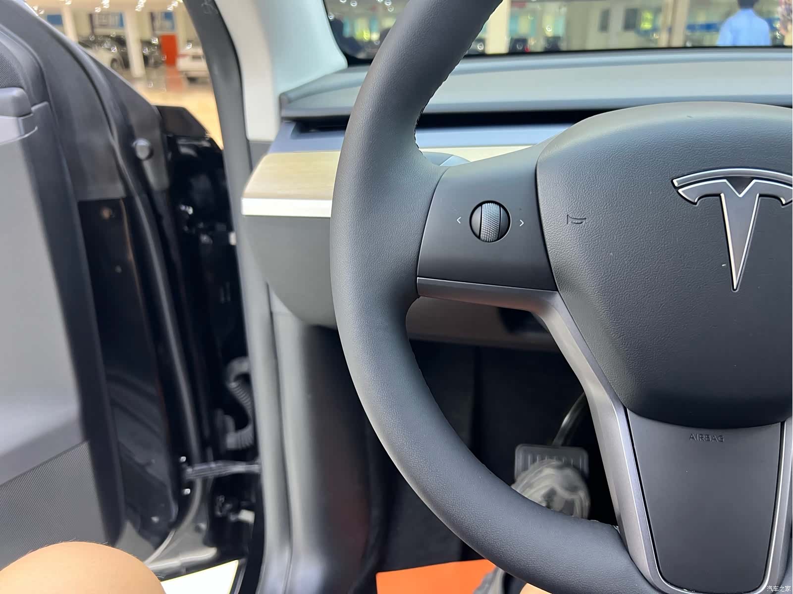 Tesla Model Y, 2021 13