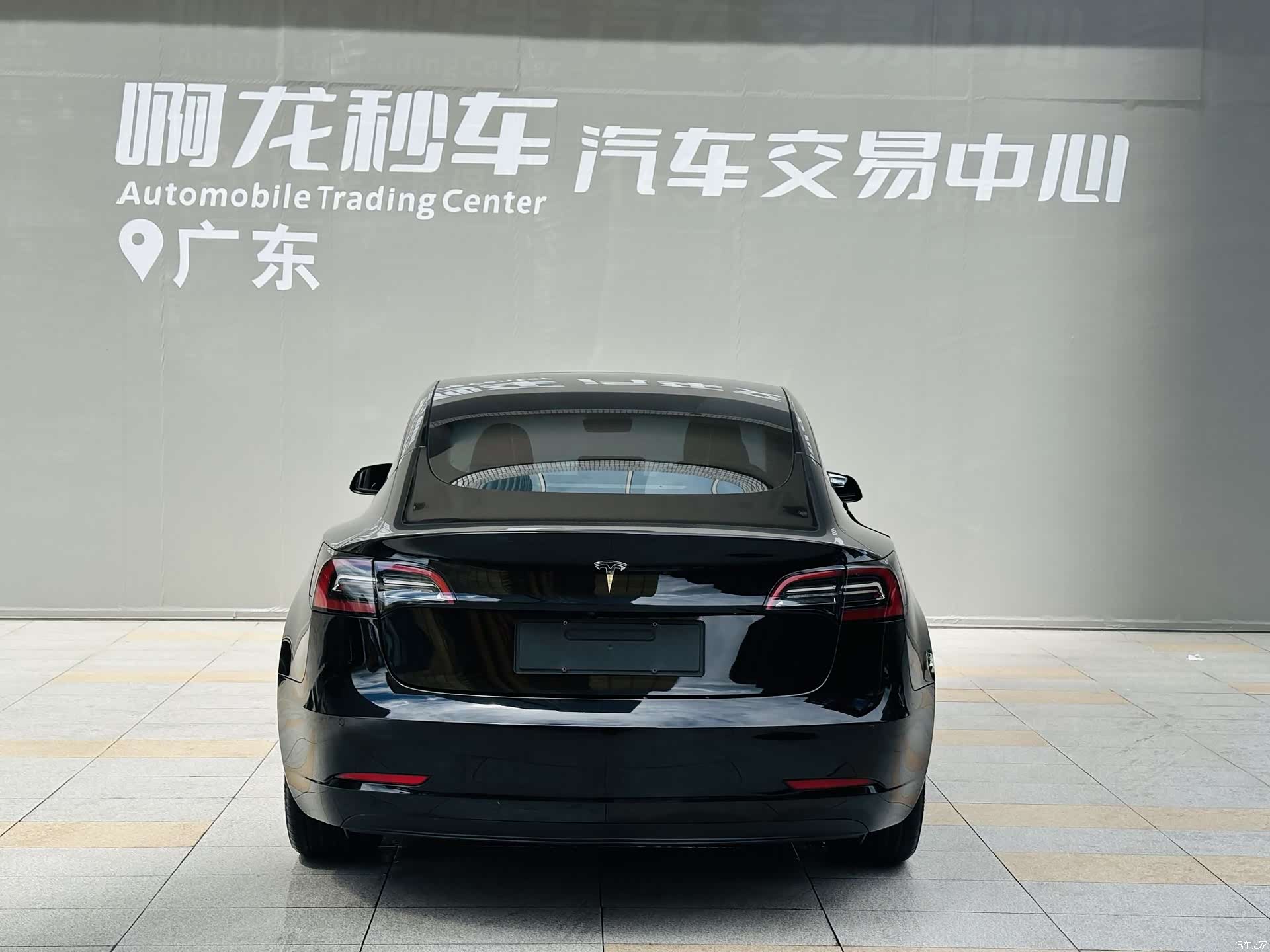 Tesla Model 3, 2023 7