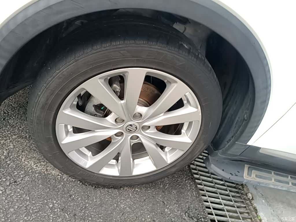 MG ZS, 2017 23