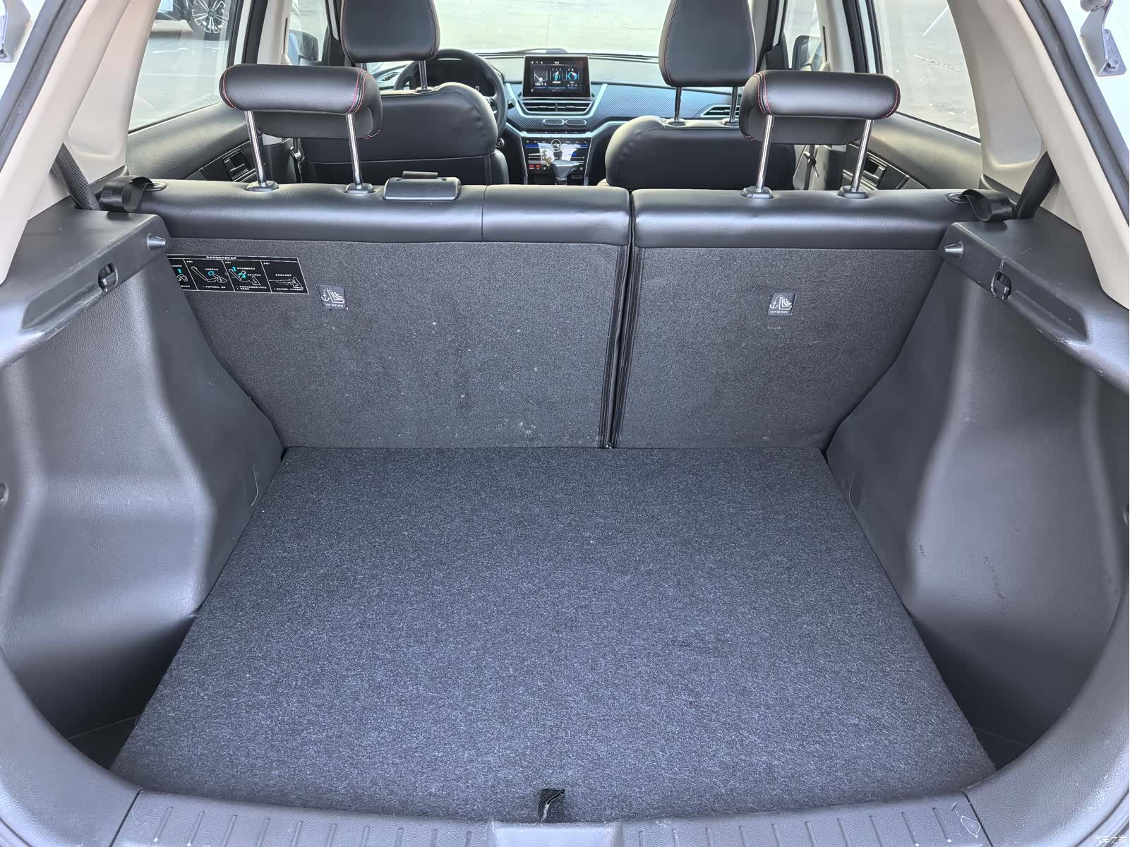 Nissan T60, 2021 14