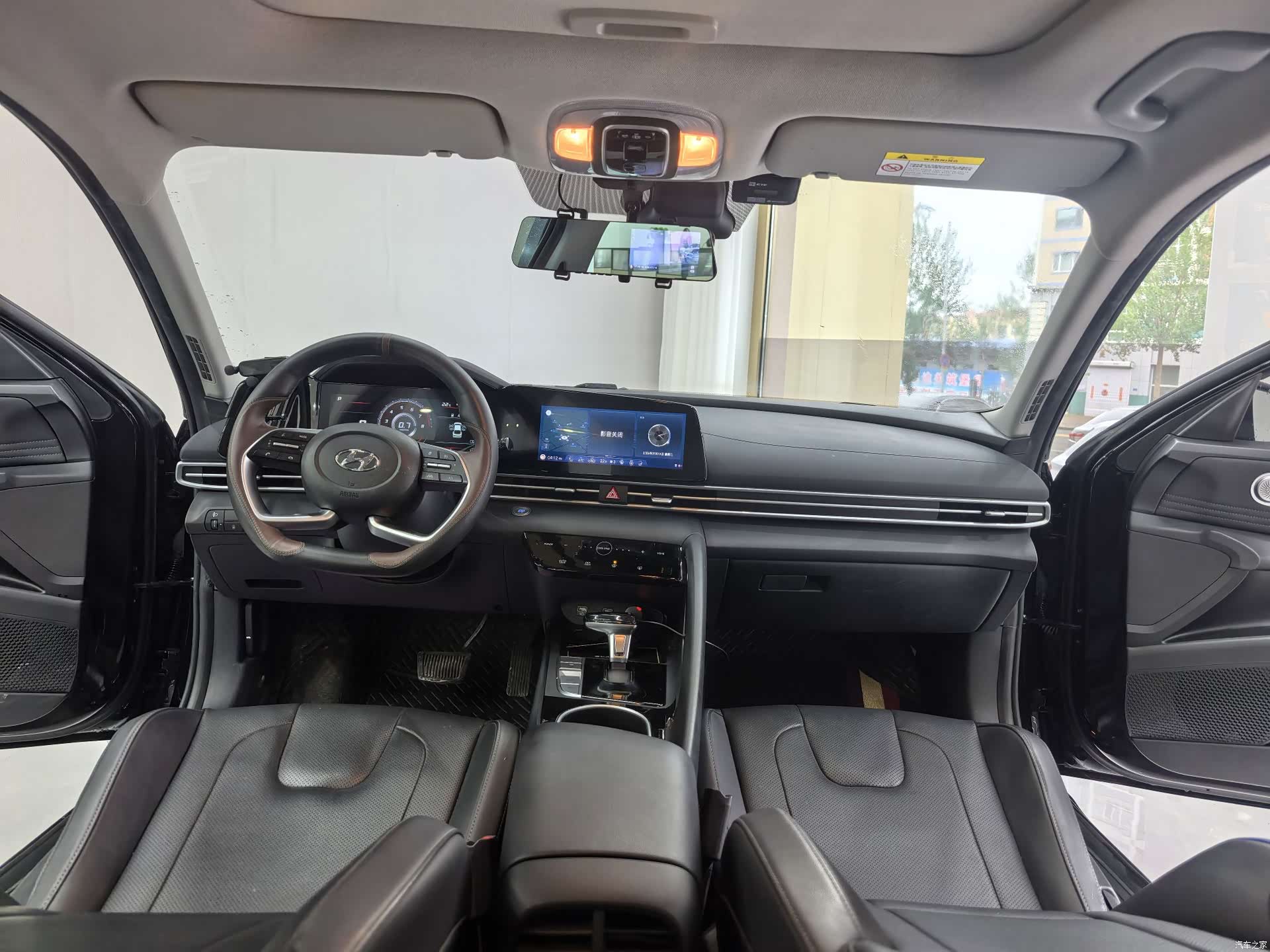 Hyundai Elantra, 2022 12