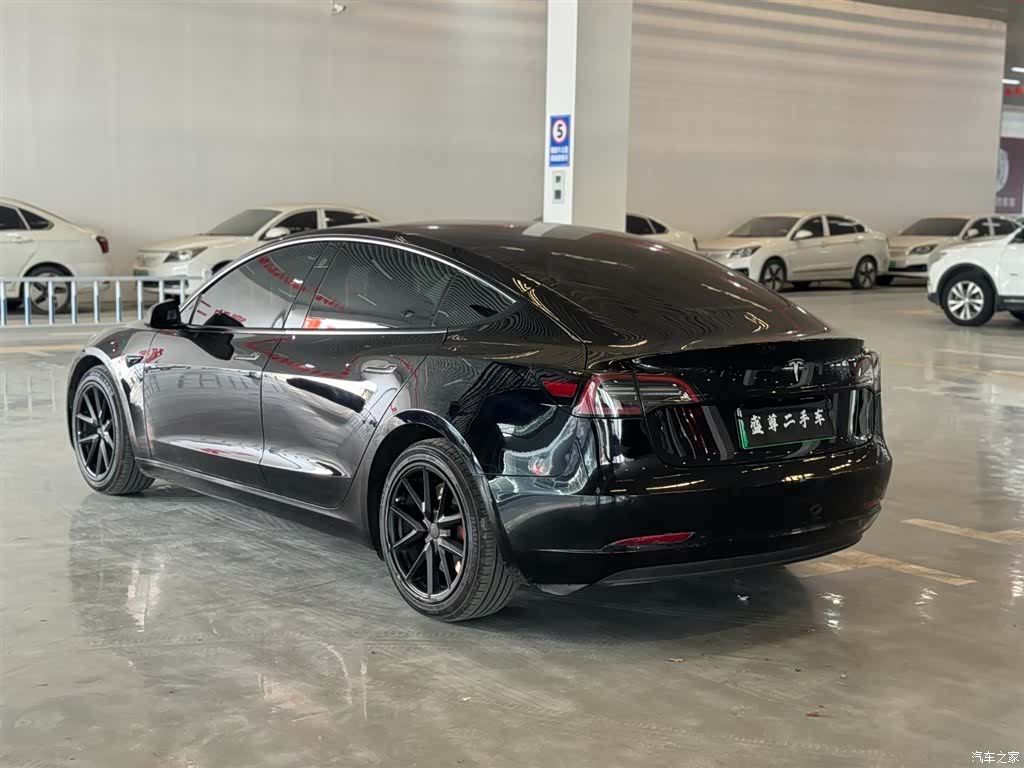 Tesla Model 3, 2021 11