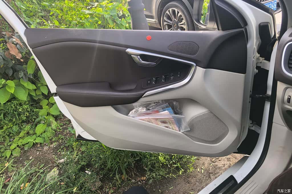 Volvo V40, 2015 7