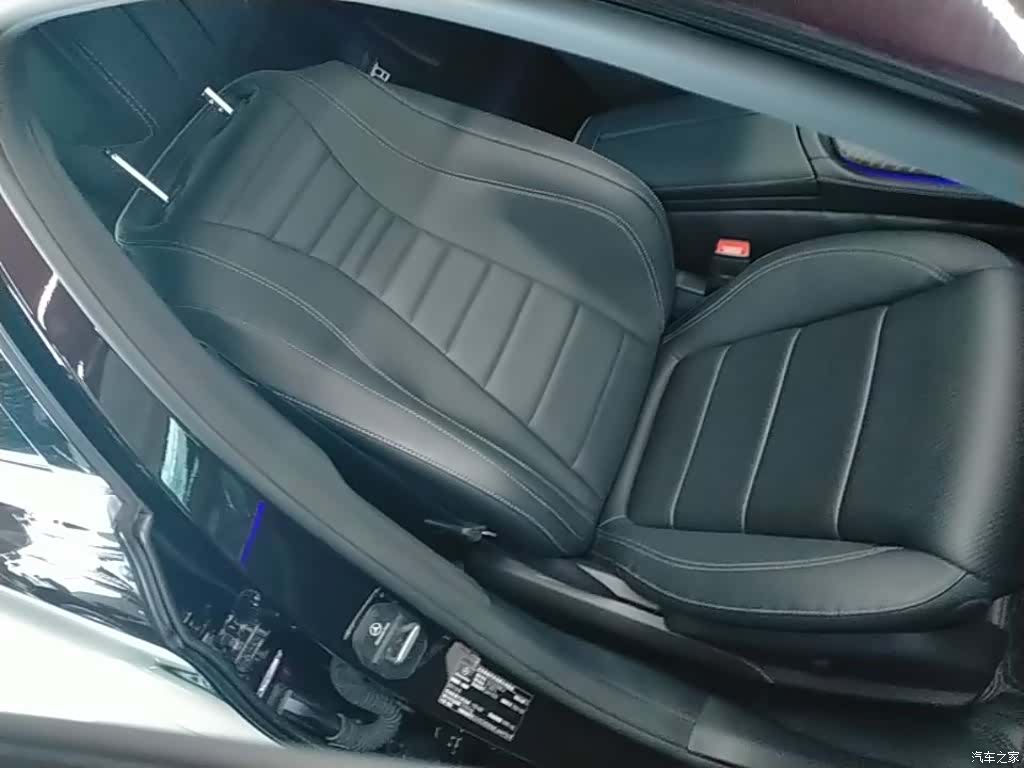 Mercedes-Benz E-Class, 2021 25