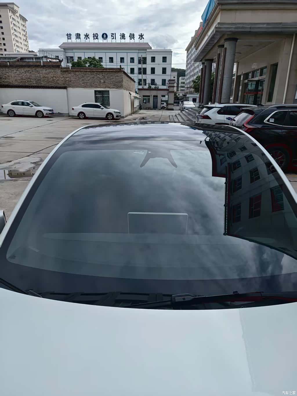 Tesla Model Y, 2025 8