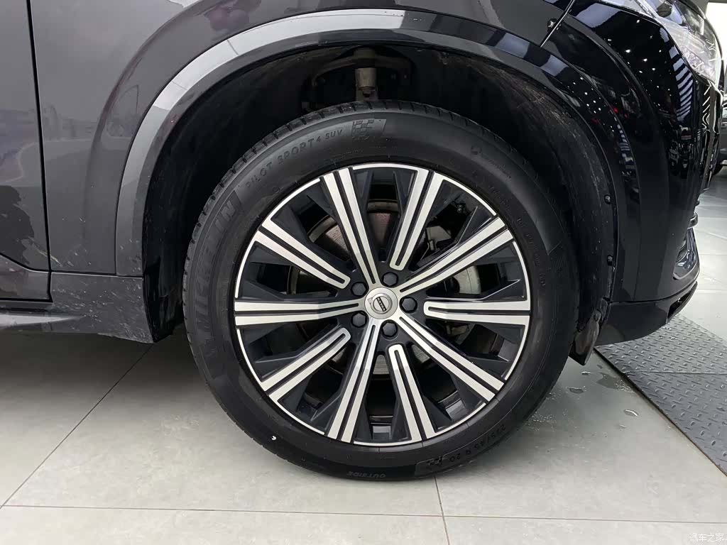 Volvo XC90, 2021 13