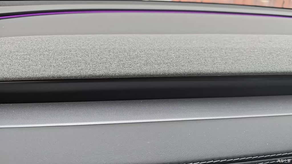 Tesla Model Y, 2025 4