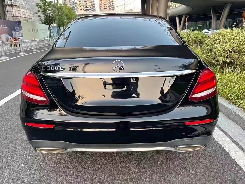 Mercedes-Benz E-class Mercedes-Benz E-class