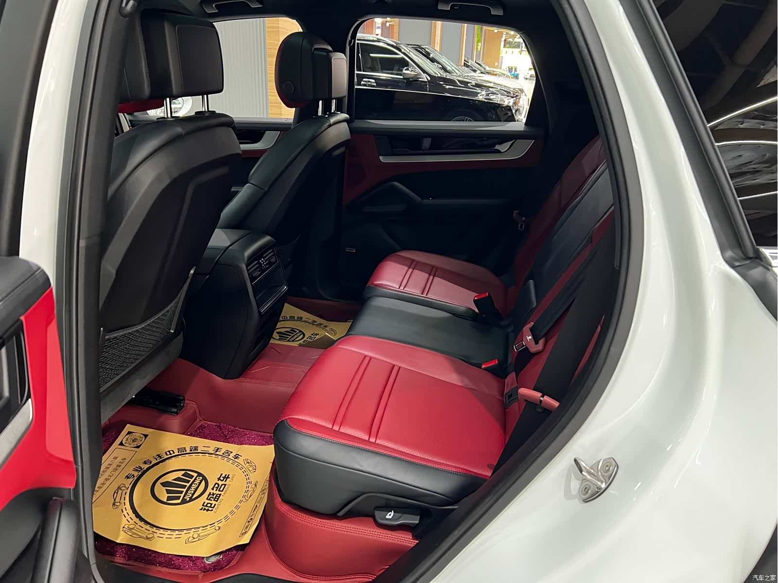 Porsche Cayenne, 2024 12