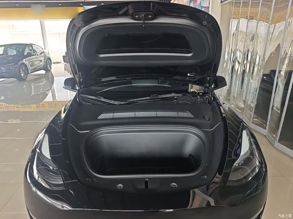 Tesla Model Y, 2021 20