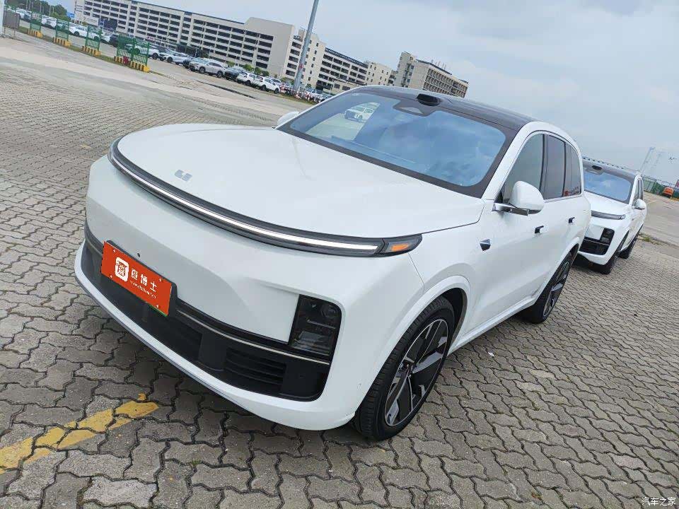 Li Auto L8, 2025 1