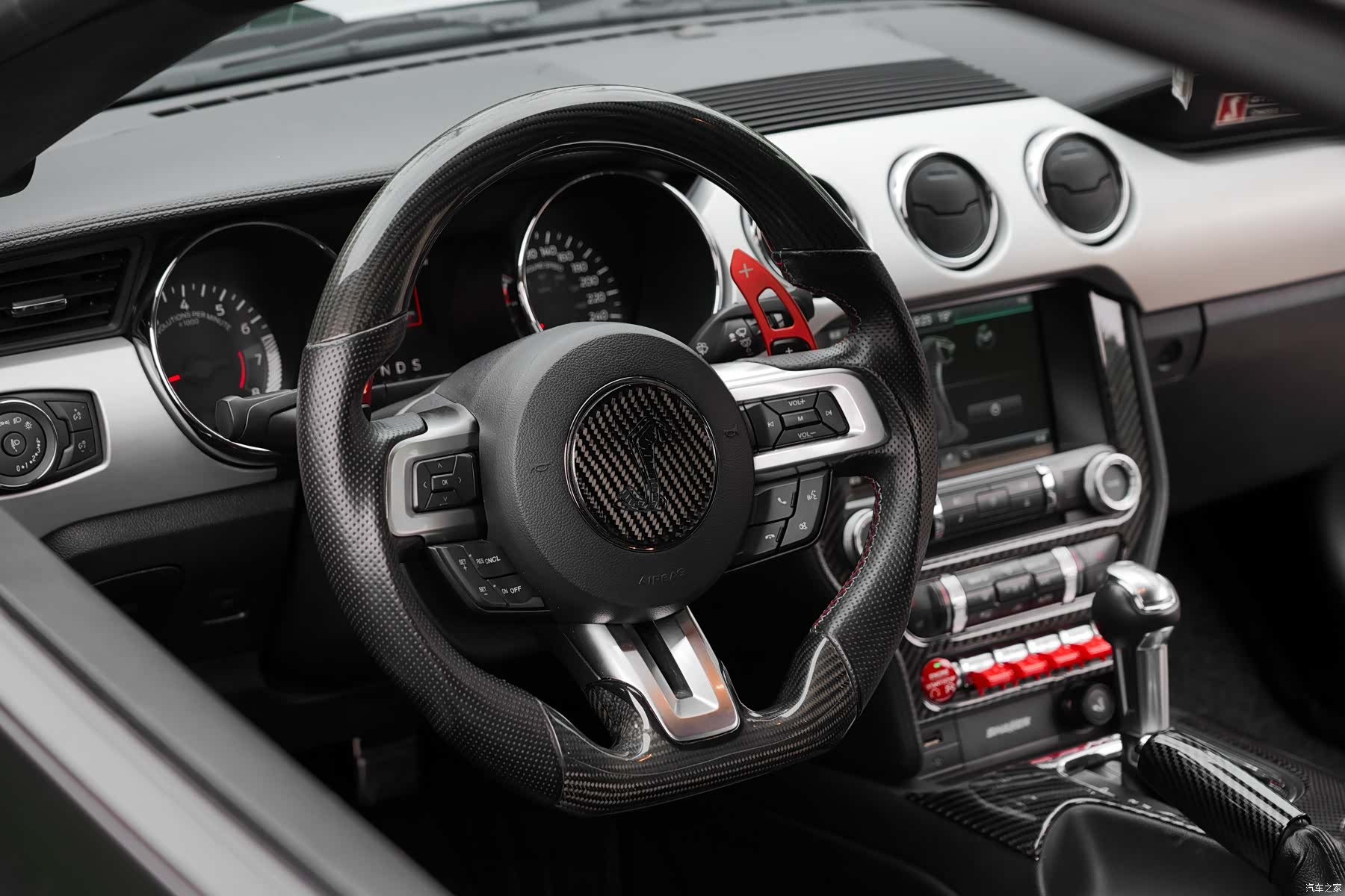 Ford Mustang, 2016 8