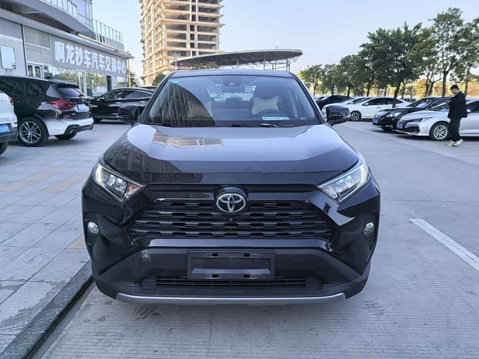 Toyota RAV4 Rongfang