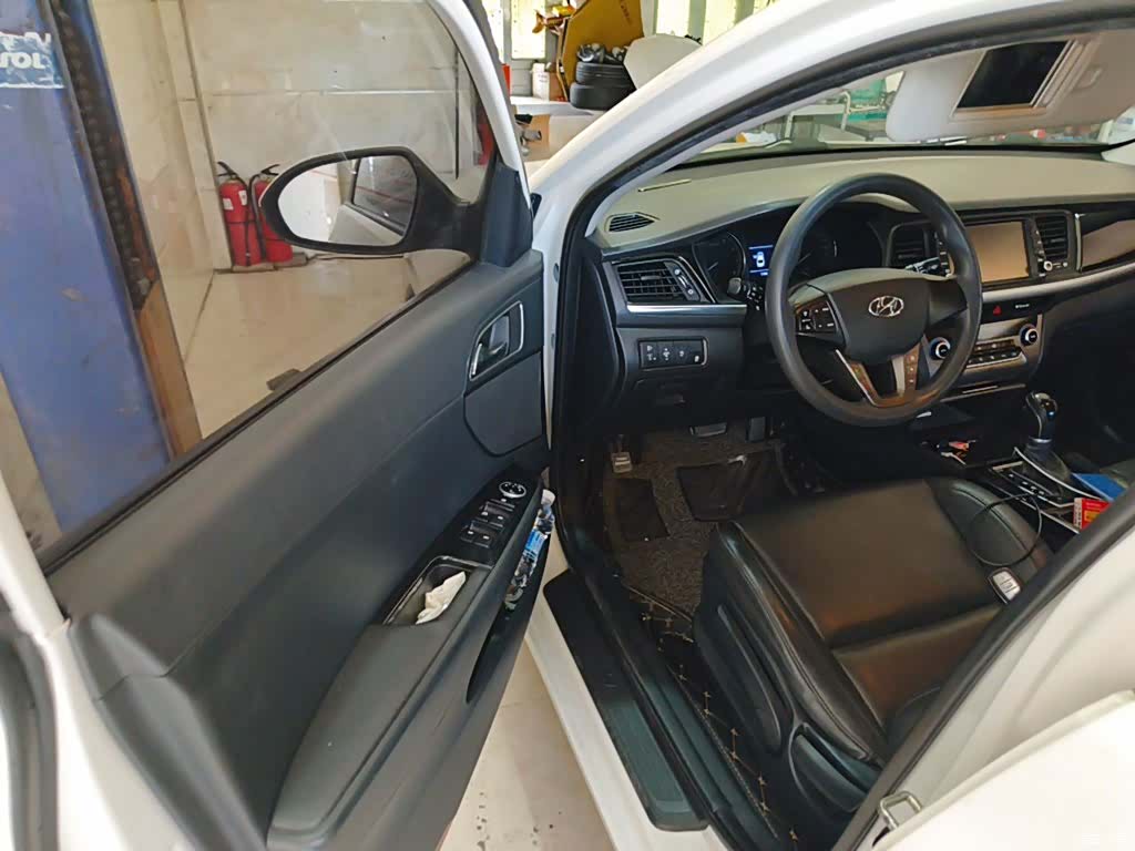 Hyundai GLS, 2017 14