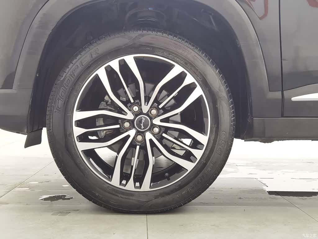 BAIC Q7, 2018 17