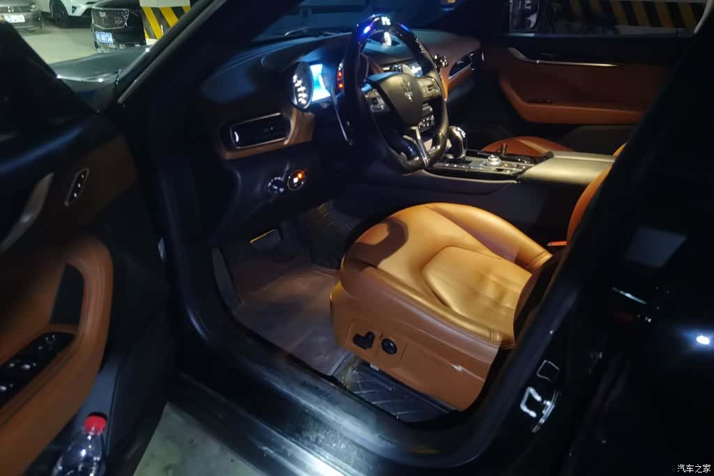 Maserati Levante, 2019 9