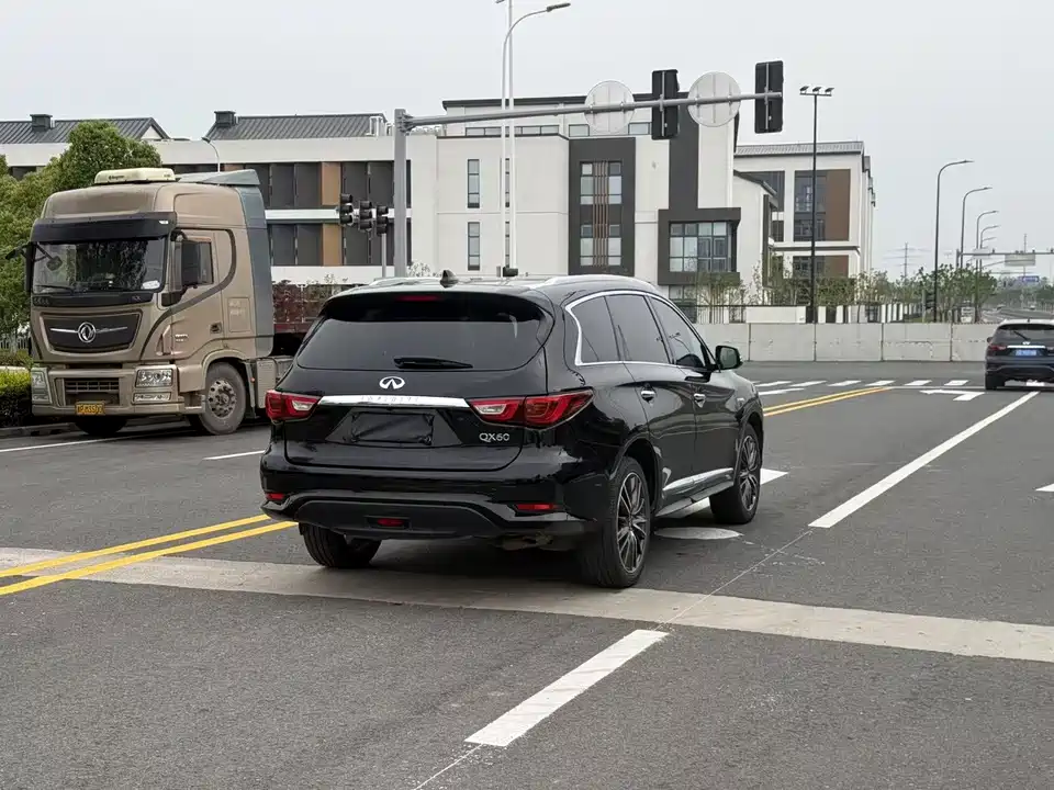 Infiniti QX60