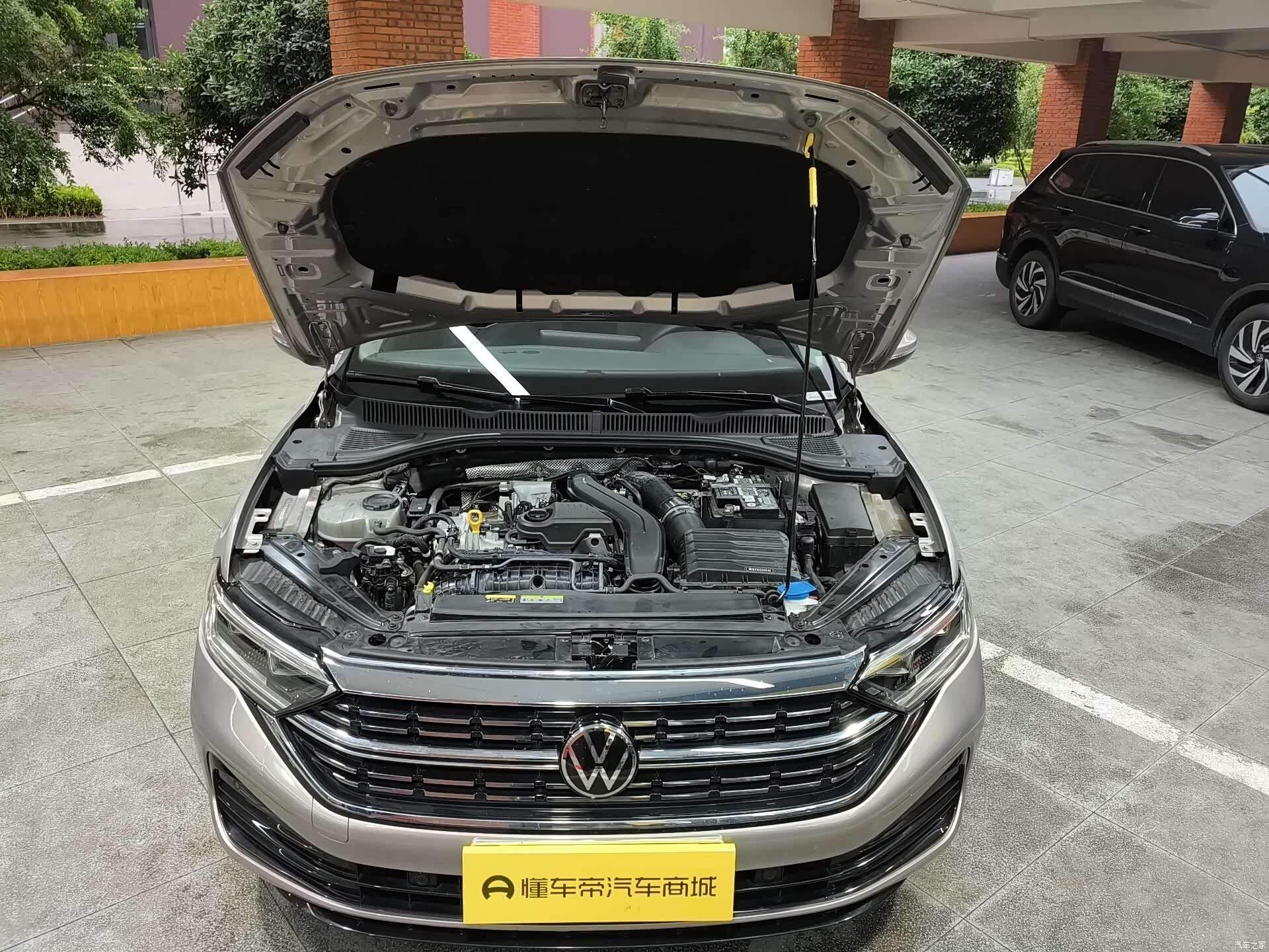 Volkswagen Sagitar, 2023 19
